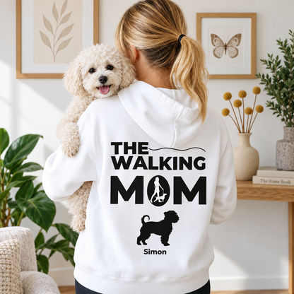 Sweat à capuche blanc personnalisé avec texte noir "THE WALKING MOM" et silhouette de chien.
