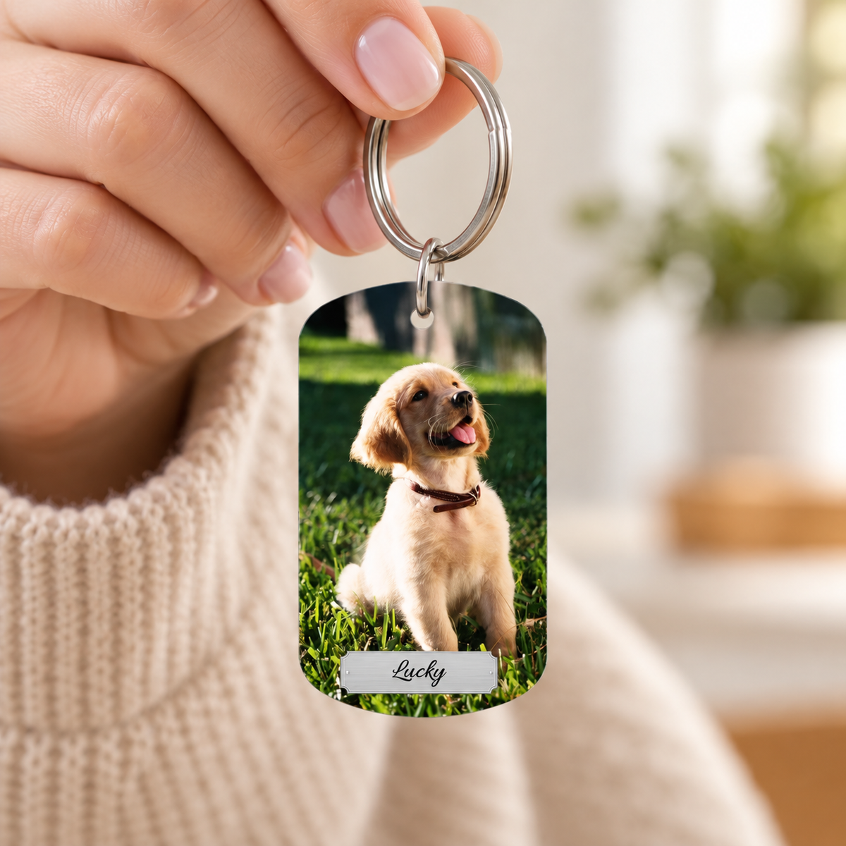 Porte-clés personnalisé avec photo d'un chien et le nom "Lucky". Anneau en métal et plaque en plastique.