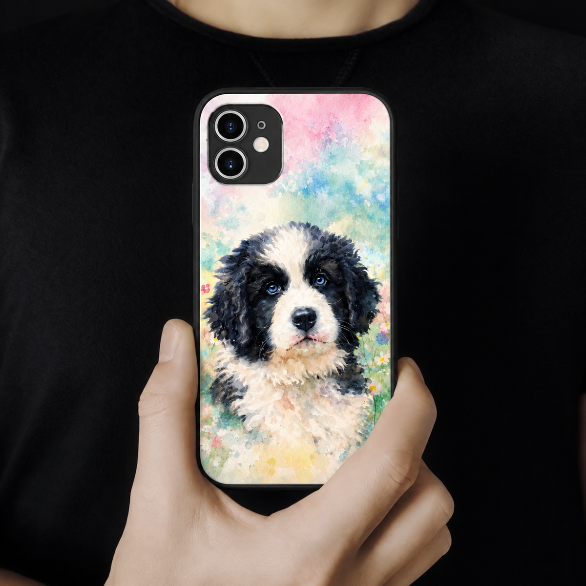 Coque de téléphone personnalisée avec motif de chien aquarelle aux tons vifs.