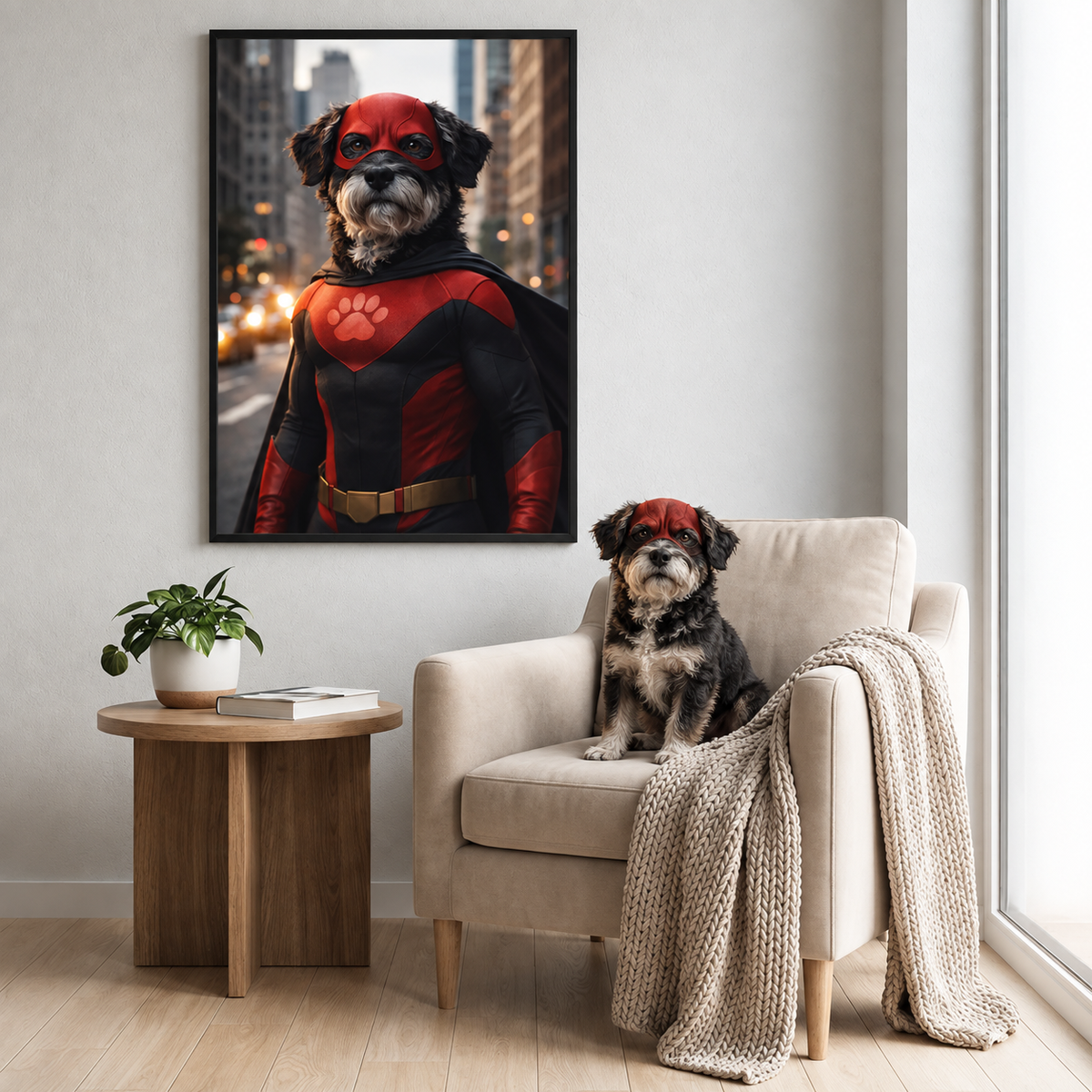 Un poster personnalisé d'un chien en costume de super-héros rouge et noir au mur. Chien assis dans un fauteuil.